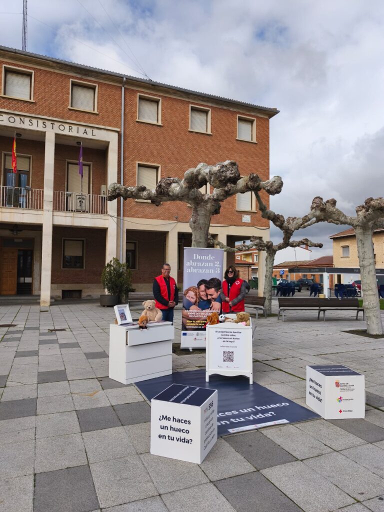 La campaña de Acogimiento Familiar llega a Saldaña. Fotografía en Venta de Baños